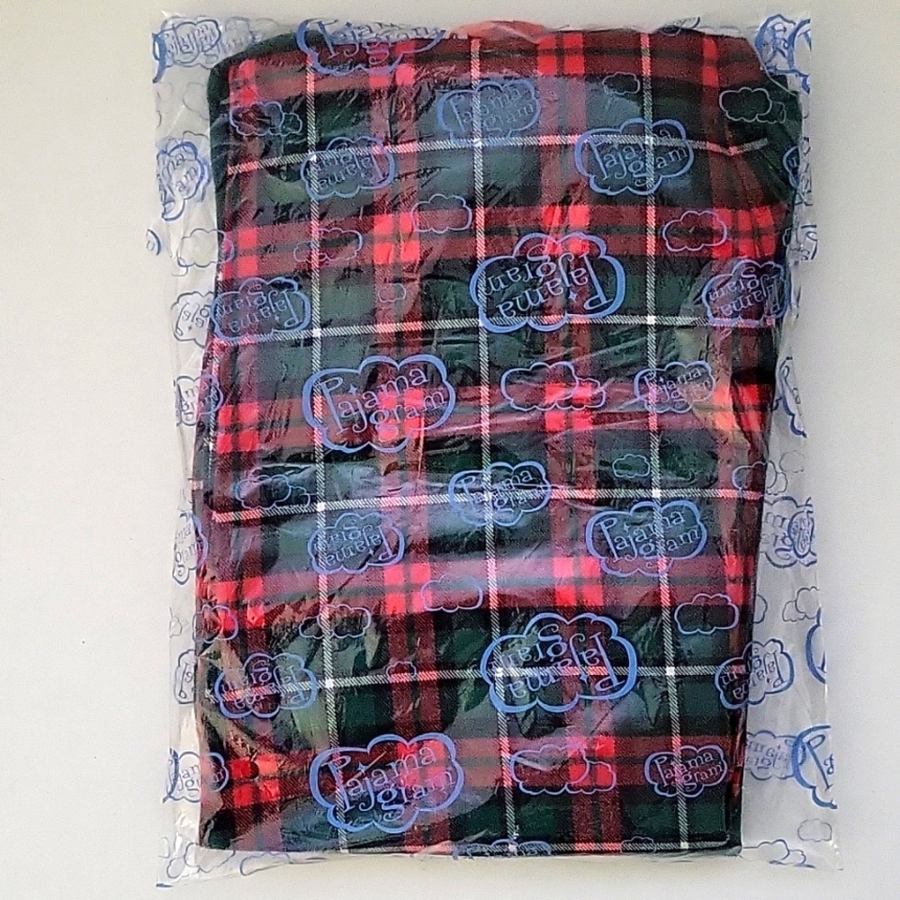 Women's Green and Red Plaid Pajama Set - Long Sleeve